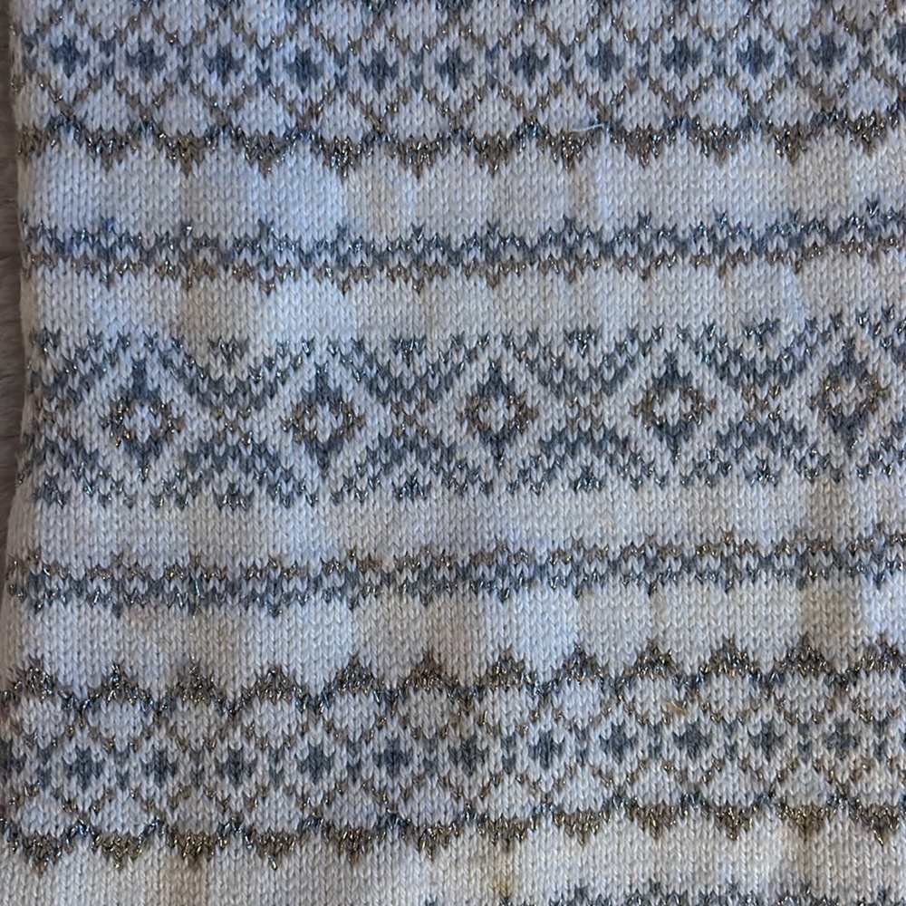 Talbots Scarf - Picture 2 of 3